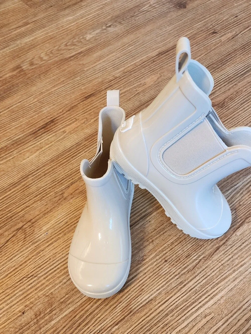 Size 13 BEARPAW TODDLER AND  Kids Neutral Beige Rain Boot Chelsea - Unbranded
